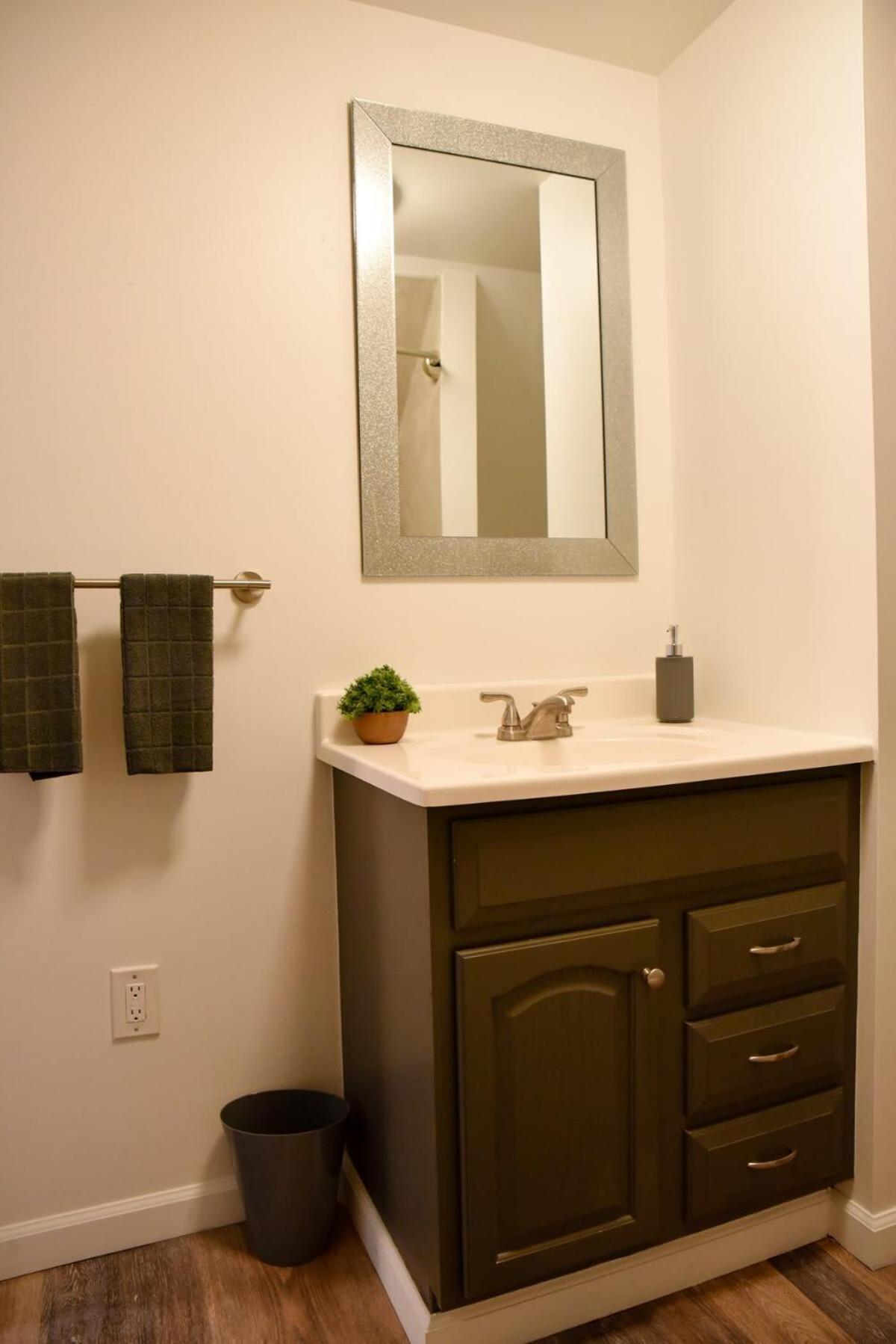 Unwind In A Bright Comfortable Apartment For 3 Pittsburgh Bagian luar foto